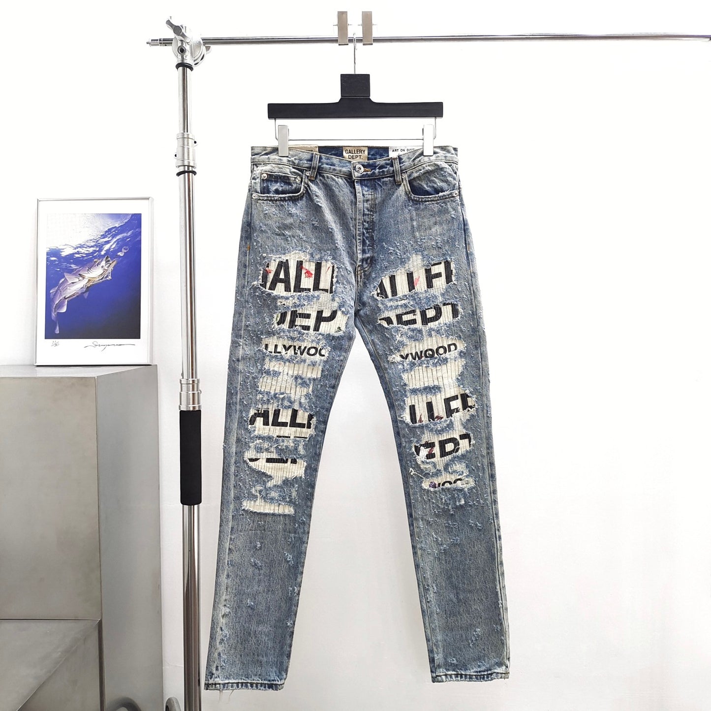 Gallery Dept. Logo print distressed pants