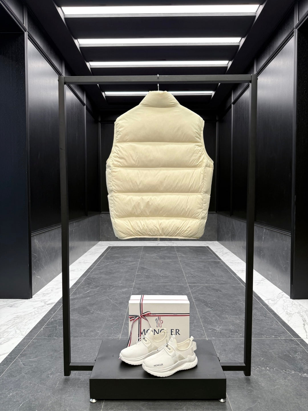 Moncler Badia Down Vest