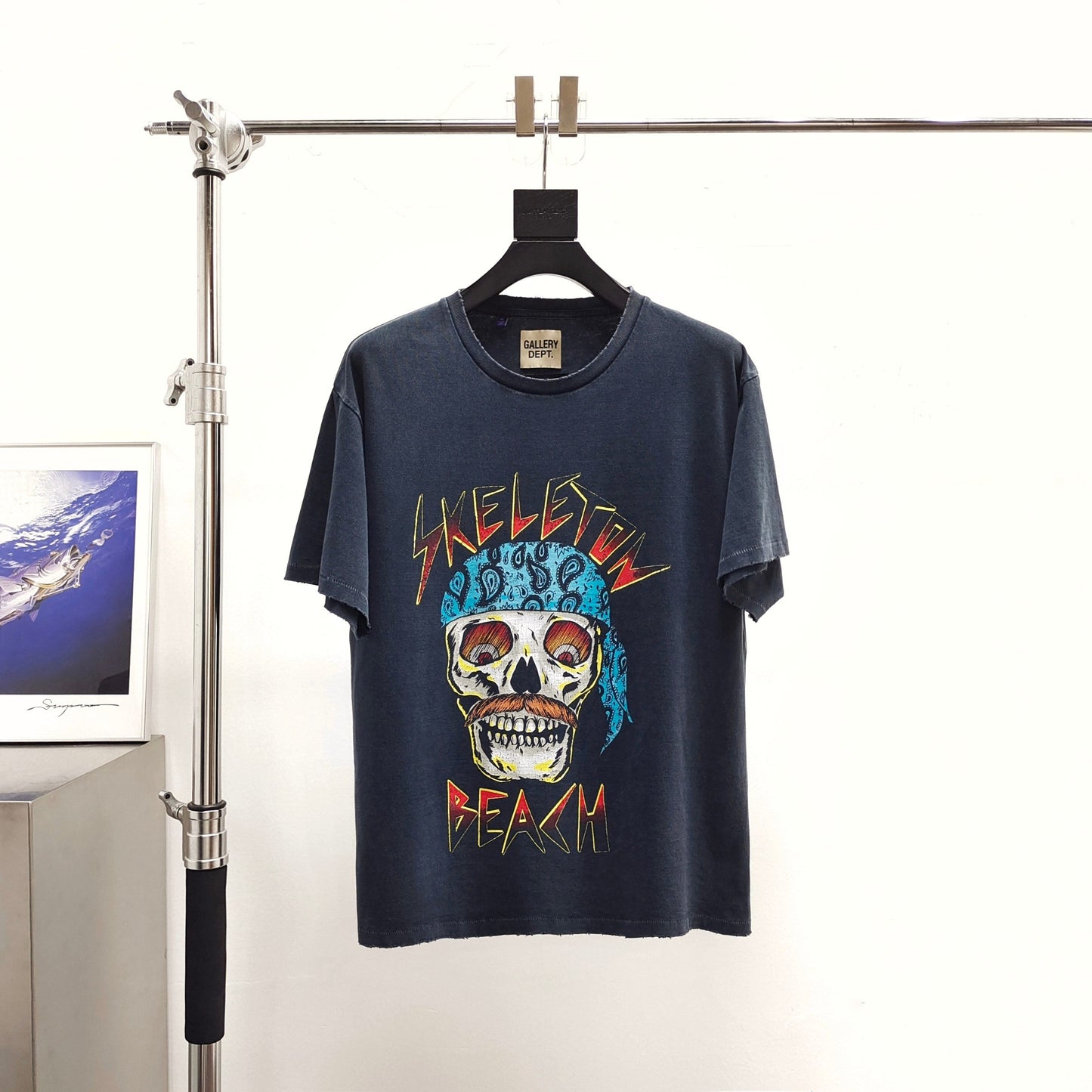 GALLERY DEPT. SKELETON BEACH TEE
