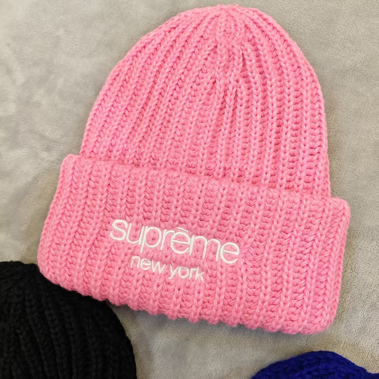 SUP Classic Logo Chunky Ribbed Beanie