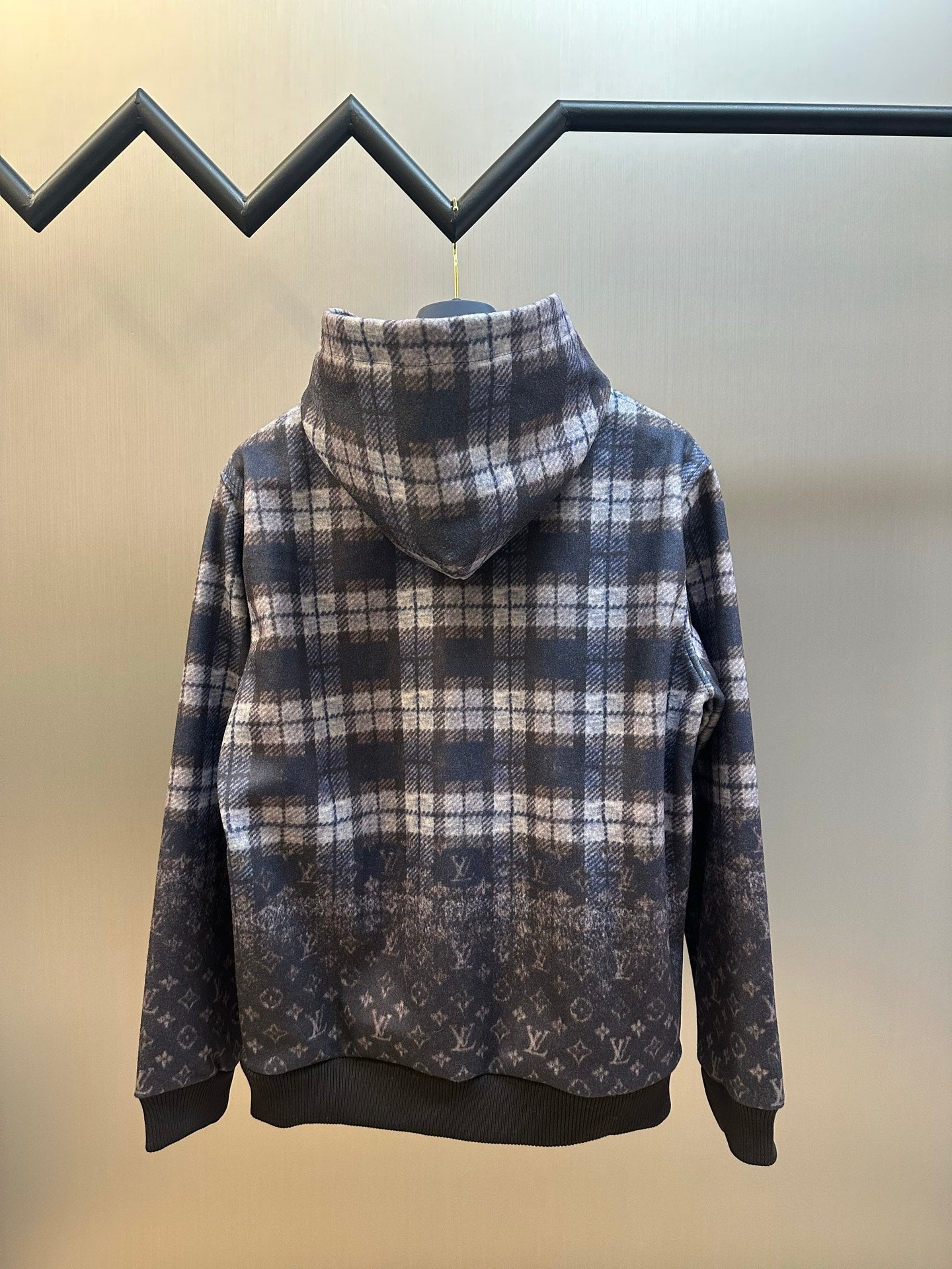 LV Monogram Faded Plaid Hoodie 1AJCAZ