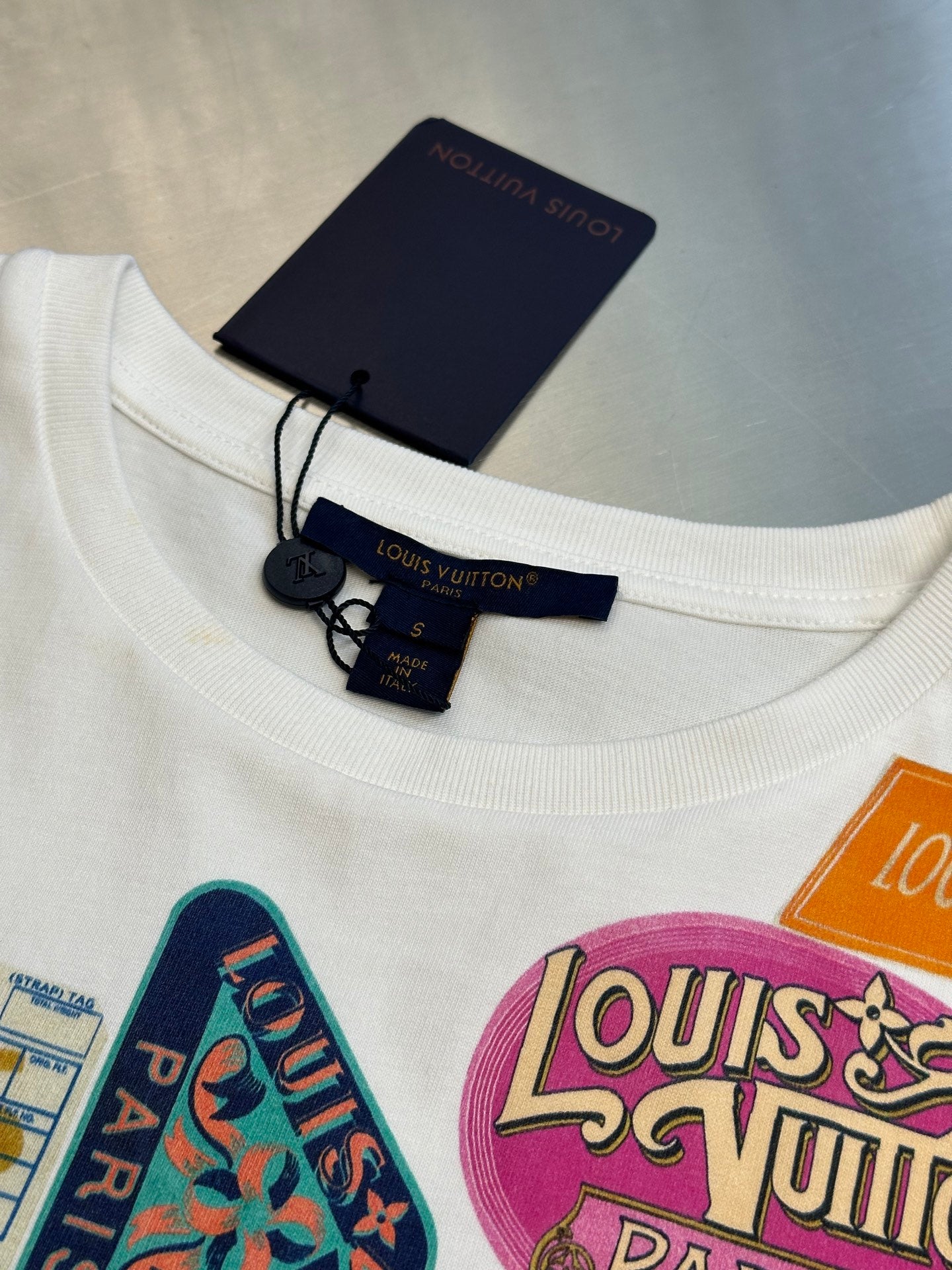 LV Travel Patch Print T-Shirt 1AHISO