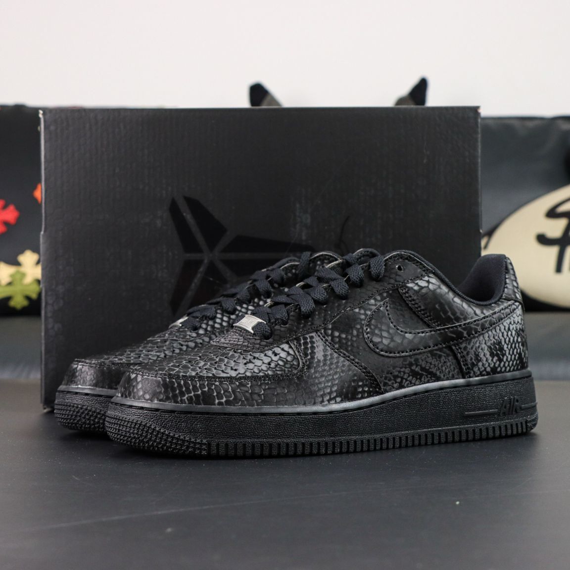 Kobe Bryant x Nike Air Force 1 Low 'Triple Black'