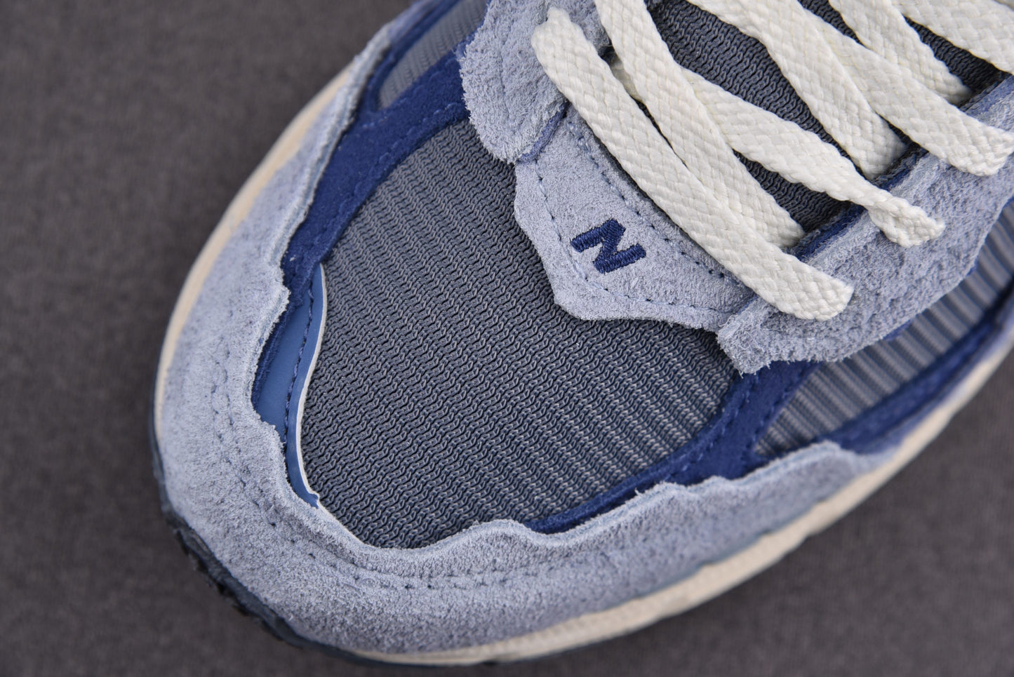 New Balance 2002R‘Refined Future