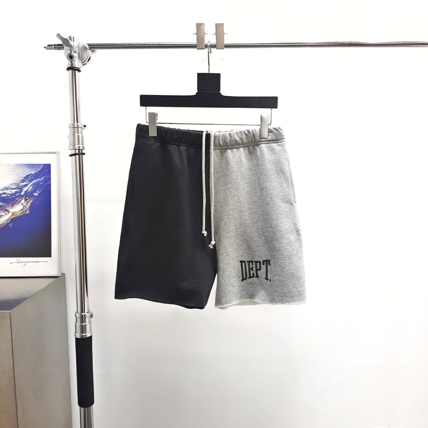 Gallery Dept. GYM CUT OFF SHORTS