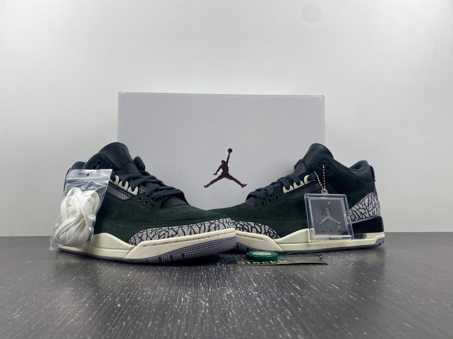 Air Jordan 3 Retro 'Off Noir'