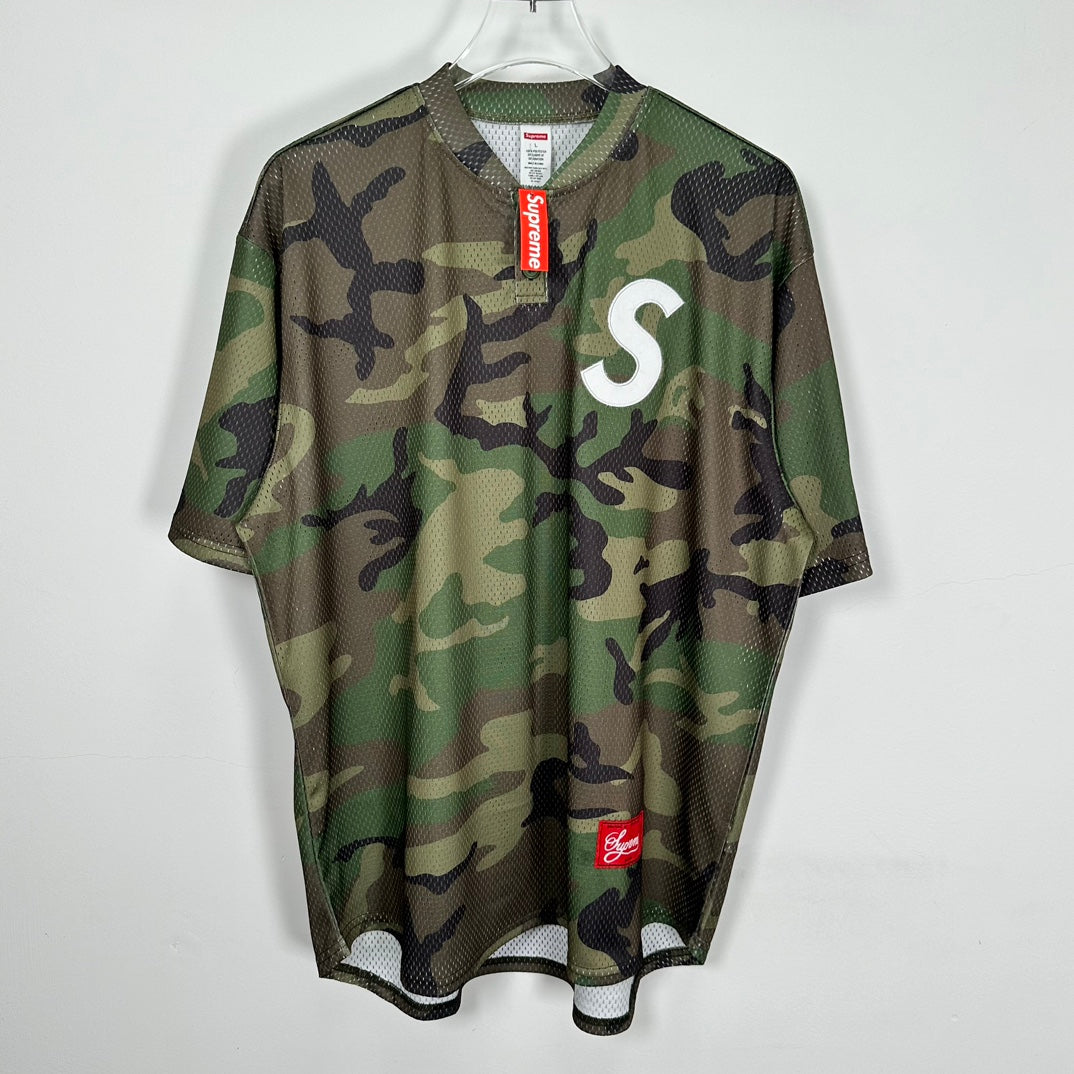 SUP S Logo Baseball Henley 'Woodland Camo'