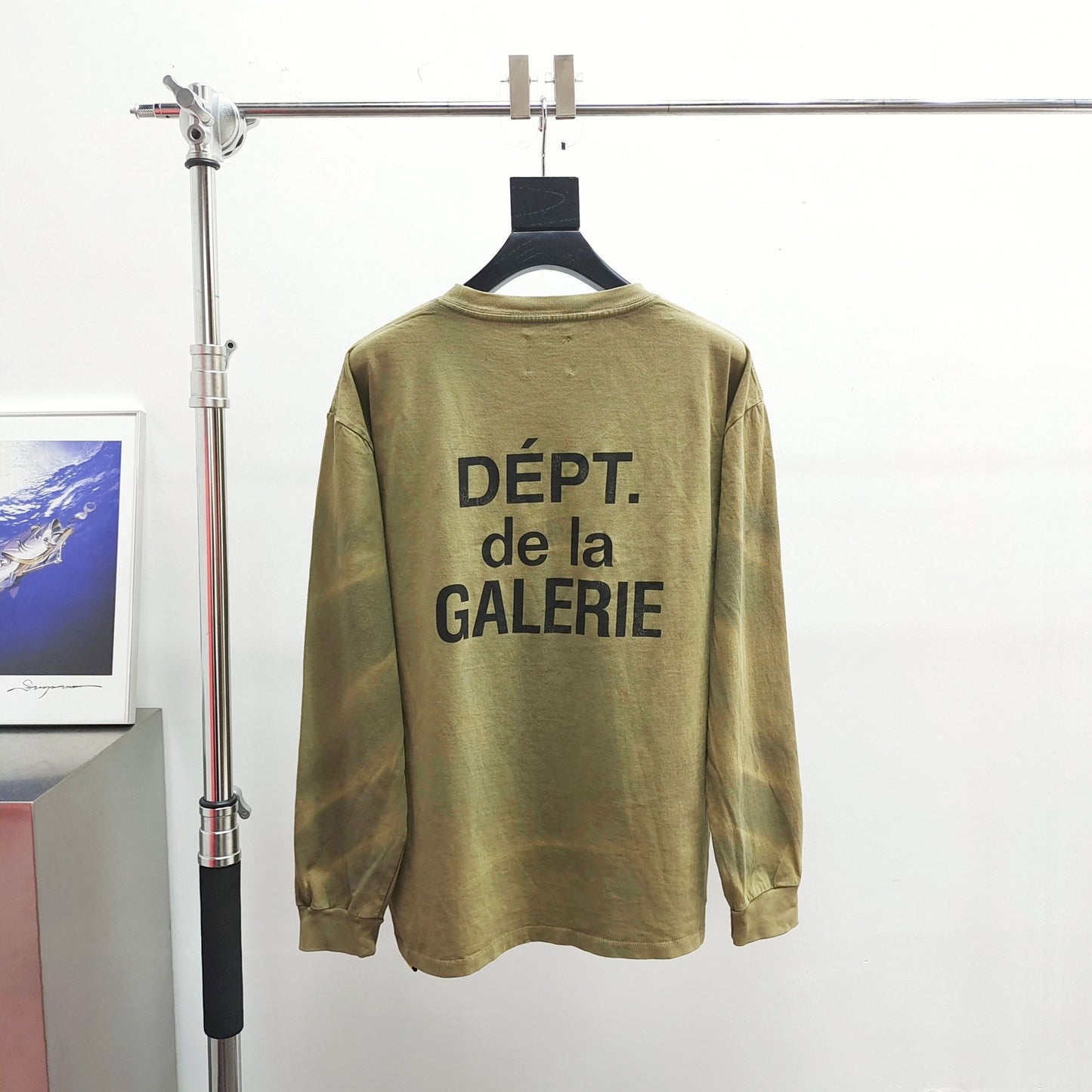 Gallery Dept. FRENCH L/S TEE OLIVE