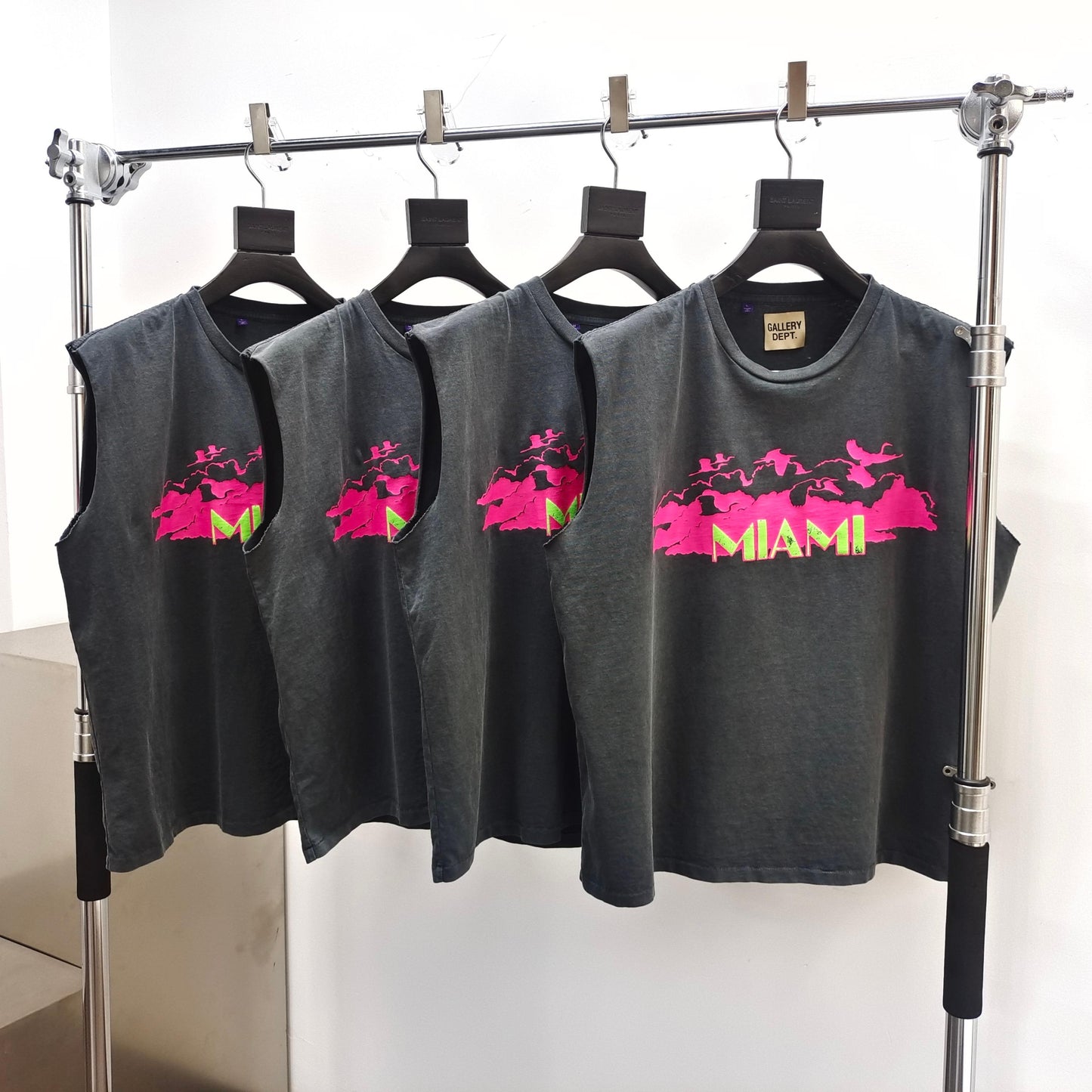 Gallery Dept. COLLINS SLEEVELESS TEE