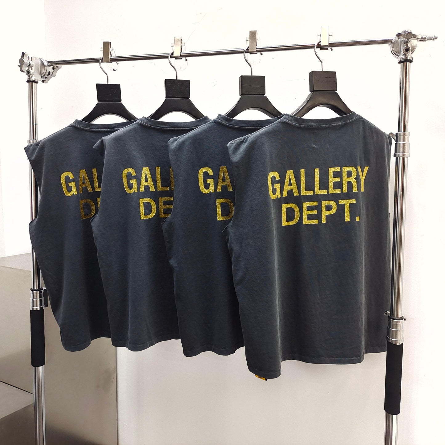 Gallery Dept. COLLINS SLEEVELESS TEE