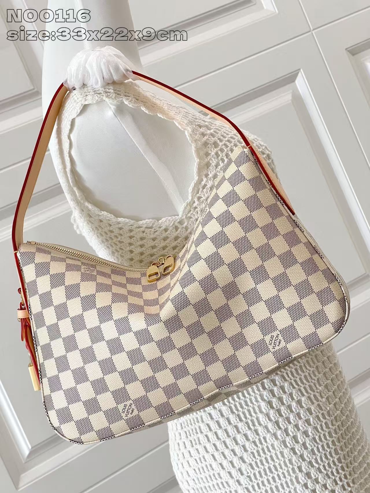 LV Slouthy PM N00116