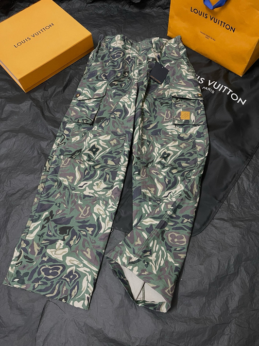 LV Multi Pocket Cargo Pants 1AIMEO