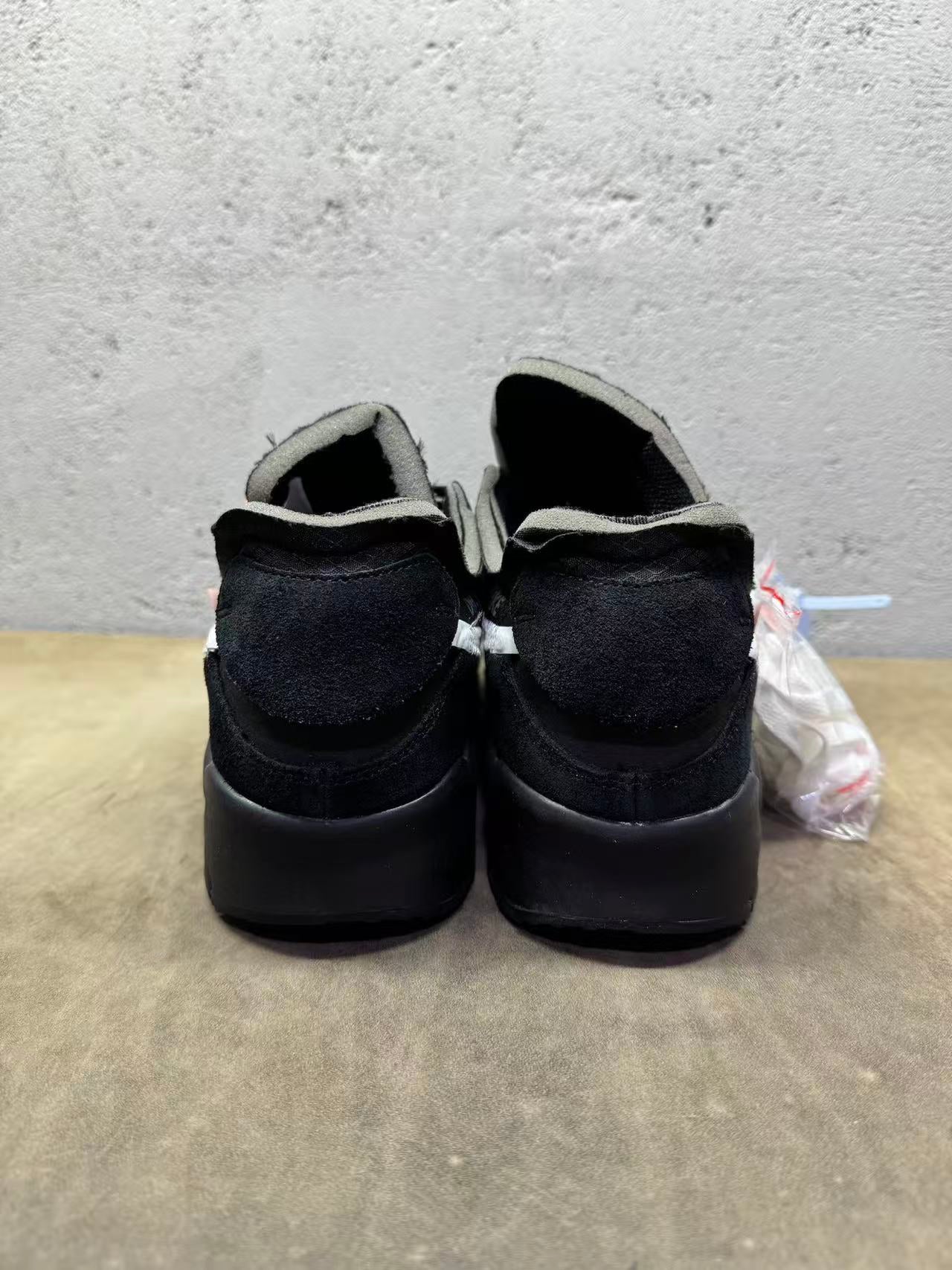 Off-White x Air Max 90 'Black'