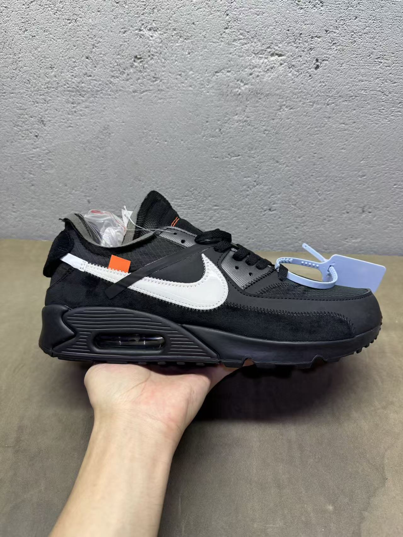 Off-White x Air Max 90 'Black'
