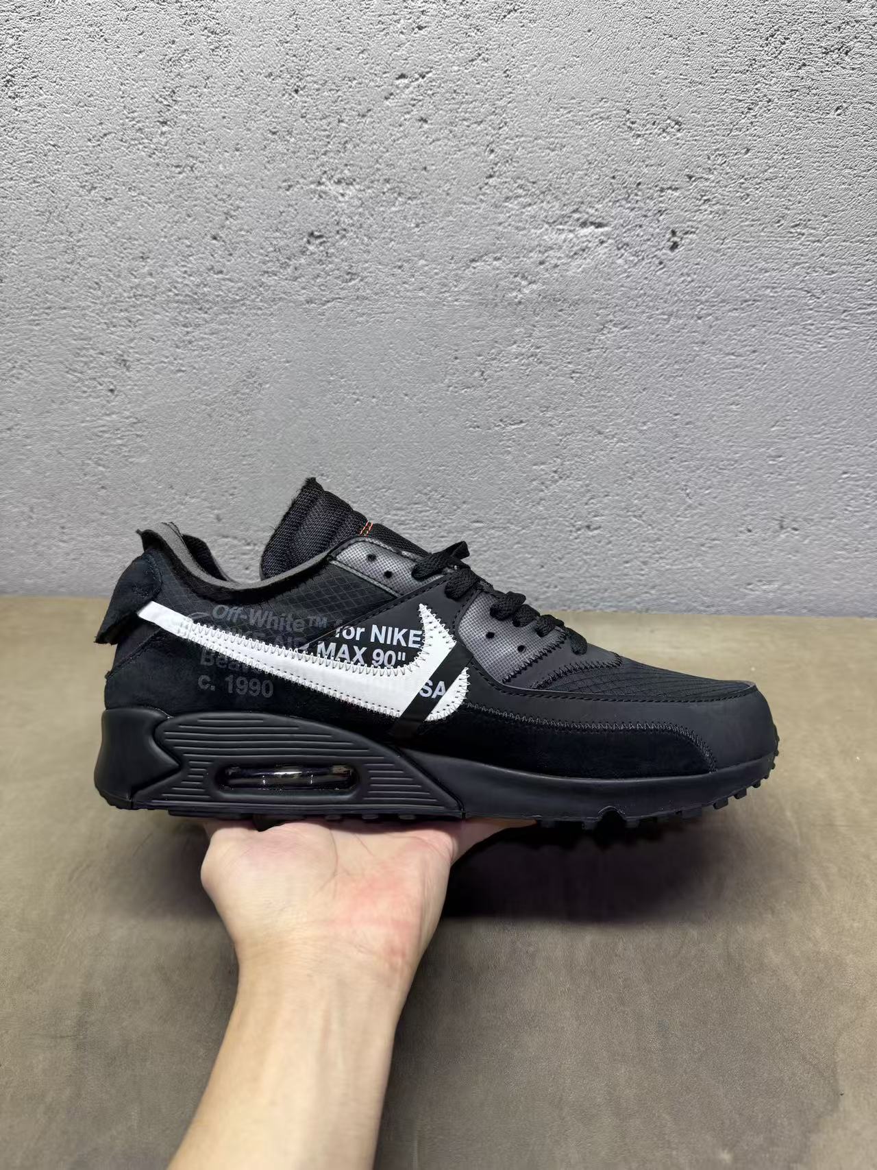Off-White x Air Max 90 'Black'