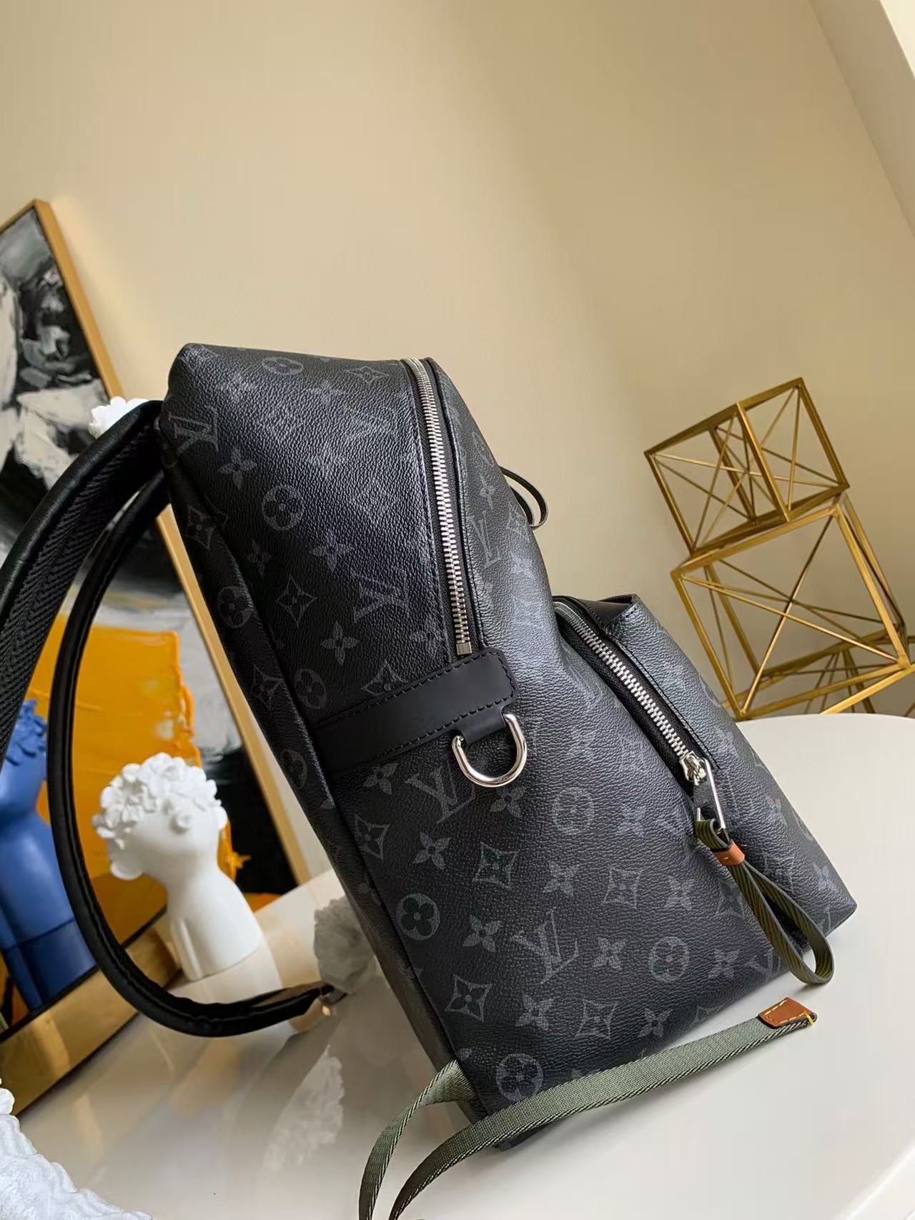 LV Discovery Backpack M45218