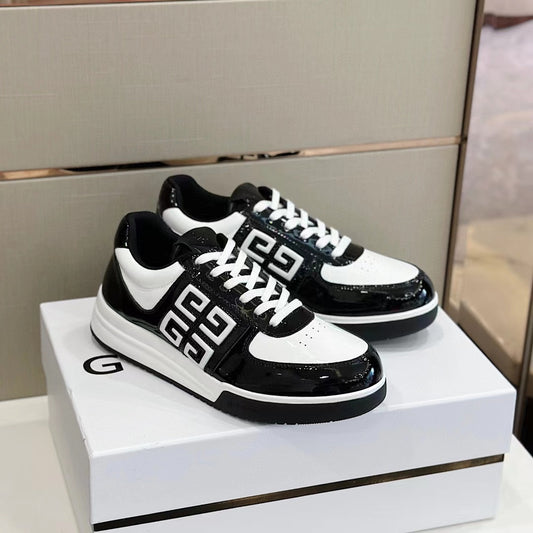 Givenchy G4 sneakers in patent leather