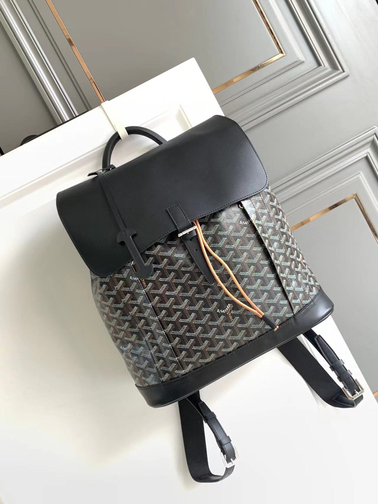 Goyard Alpin MM Backpack 39x32x15.5