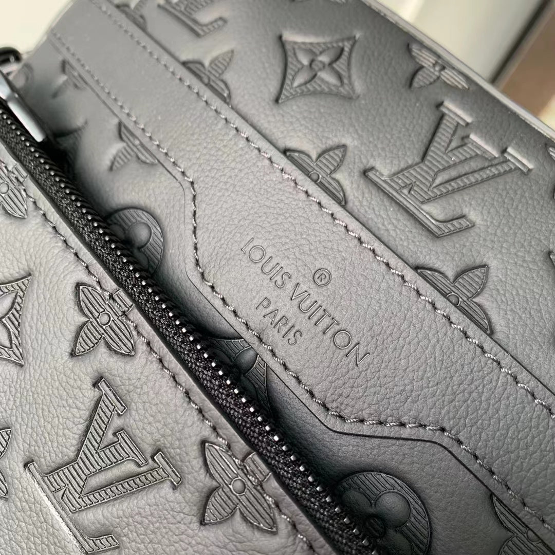 Louis Vuitton Trio Messenger M46602