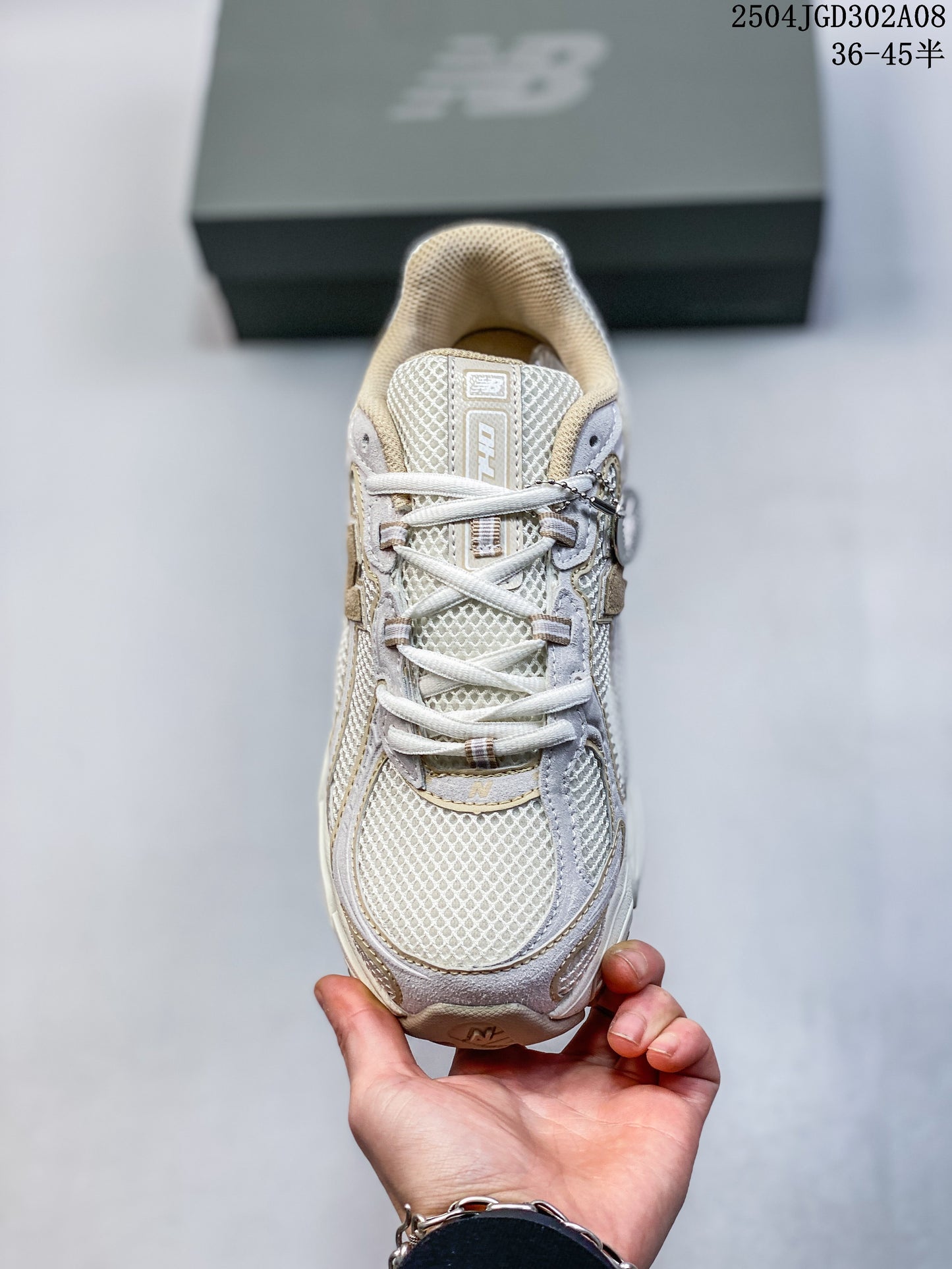 New Balance 740 Sneakers