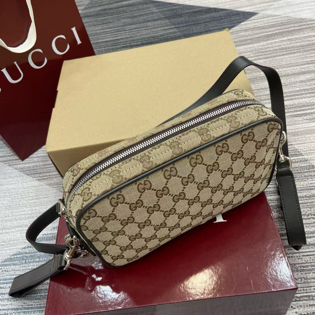 GG canvas small crossbody bag