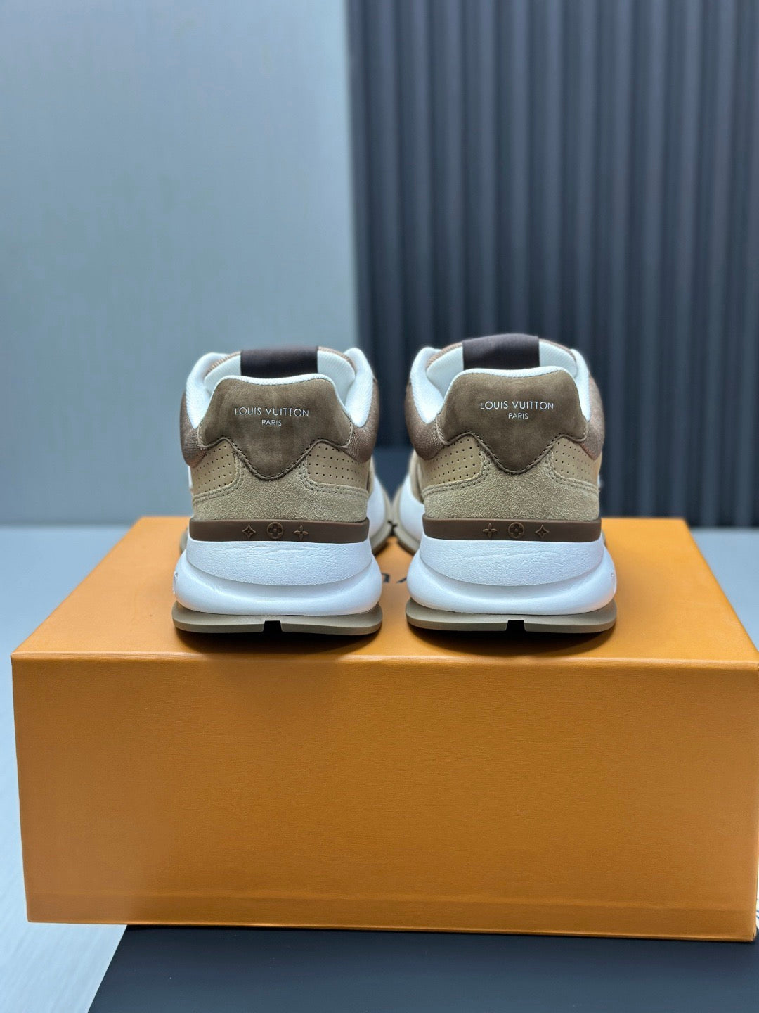 LV Classic sneakers 1AIOJ1
