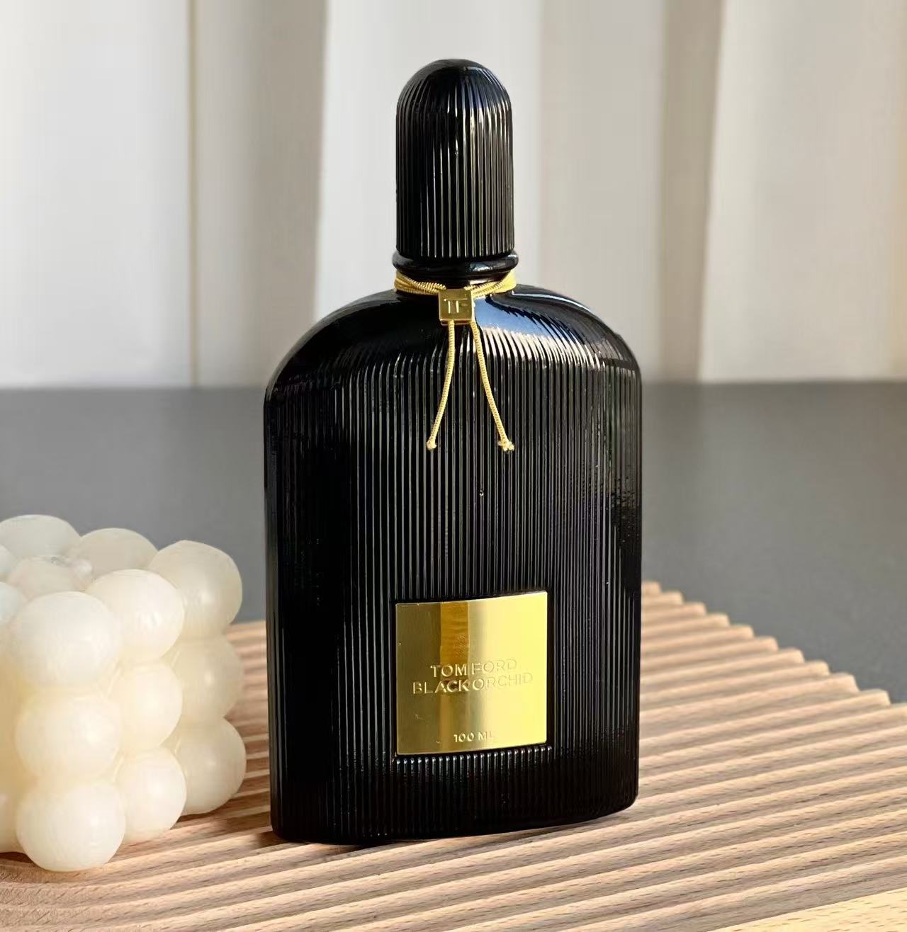 Tom Ford Black Orchid by Unisex Eau De Parfum Spray 3.4 Oz (100 Ml) (U)