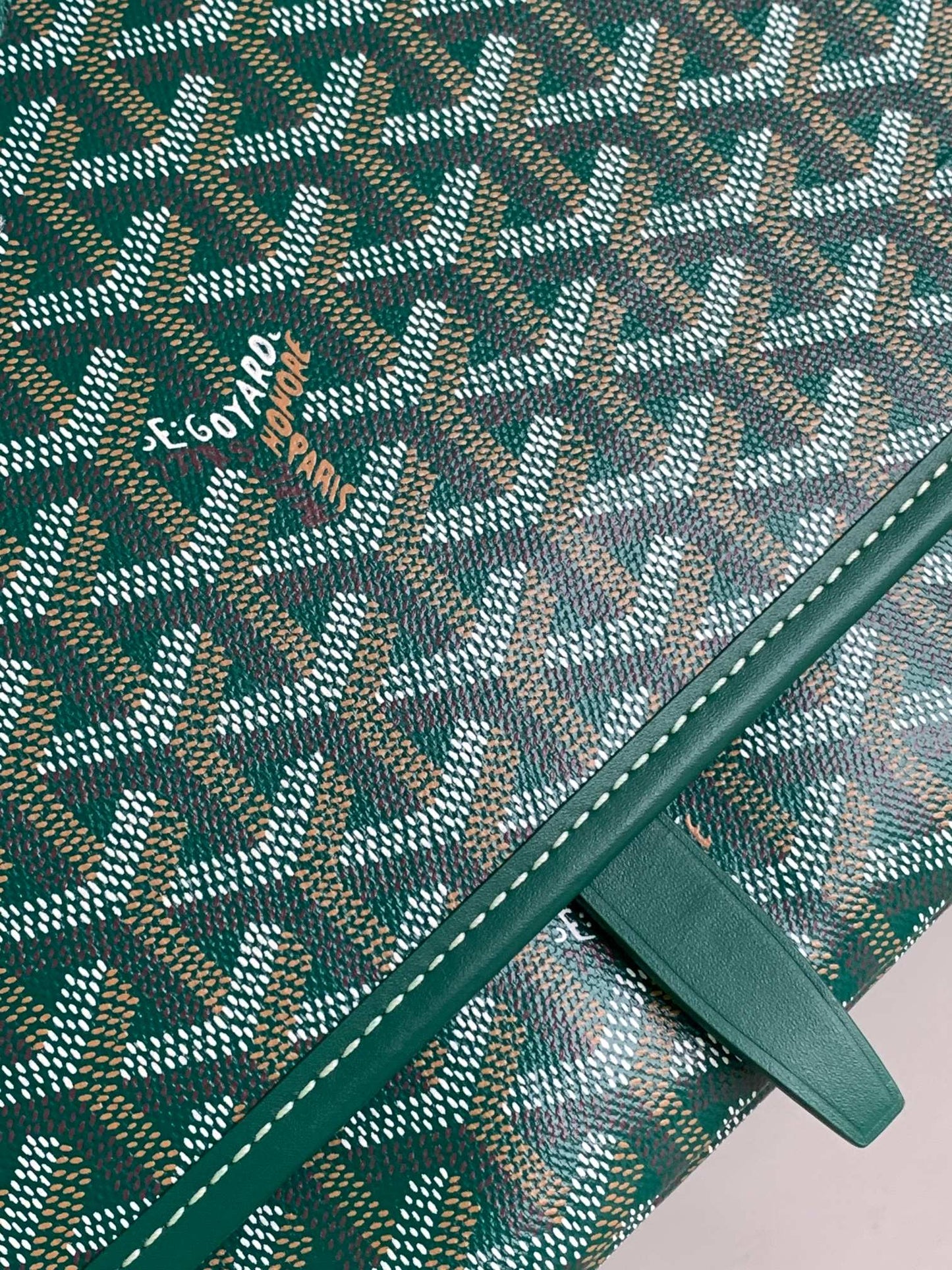 Goyard Capetien MM Messenger Bag