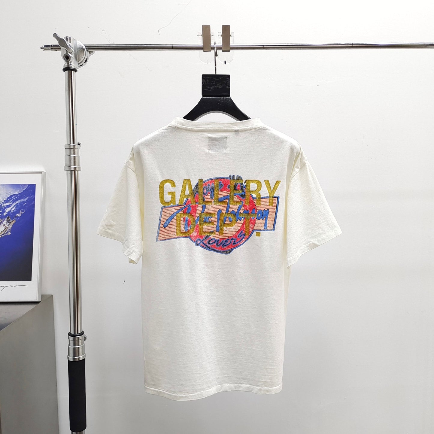 Gallery Dept. Doc Johnson: Toys 4 Love Tee 'Light Archival White'
