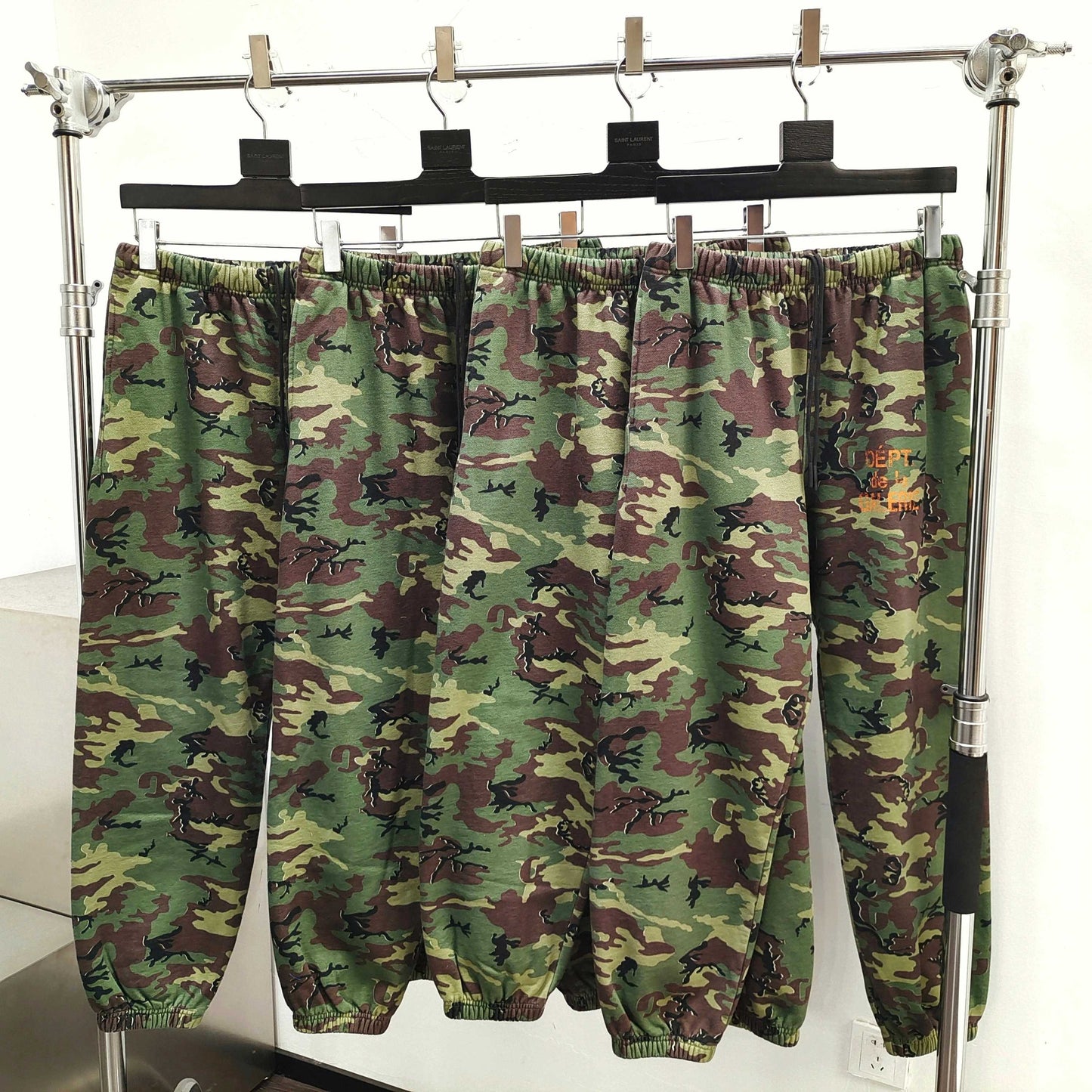 Gallery Dept. De La Galerie Sweatpants 'Erdl Camo'