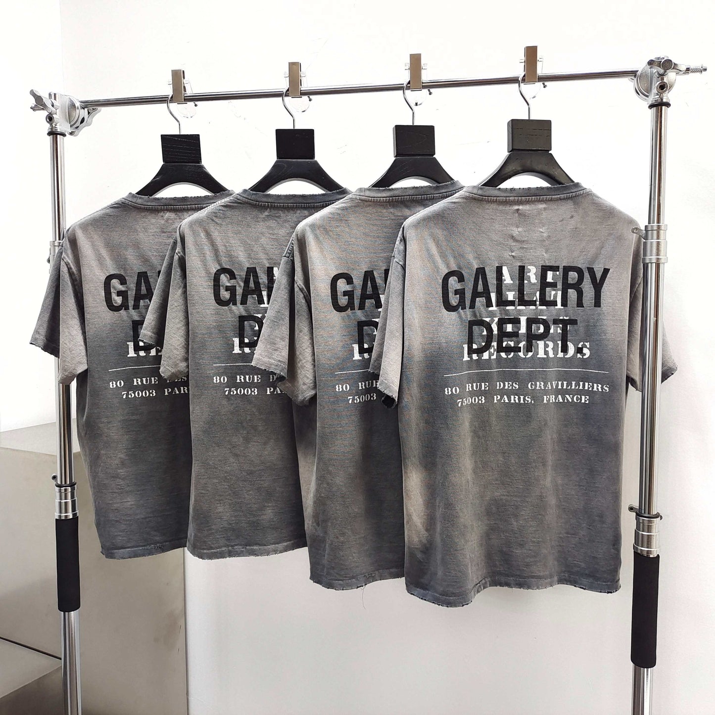 Gallery Dept. 40-YEAR TEE