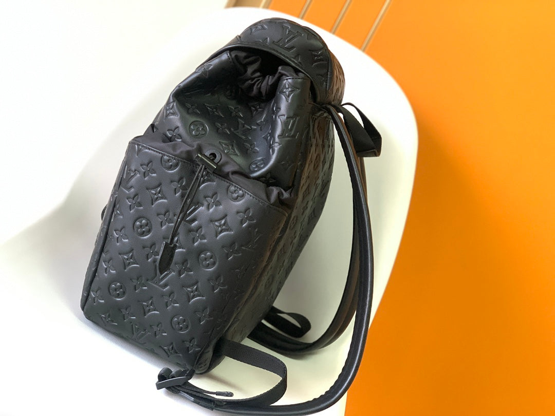 LV Trekking Backpack shadow black M43680