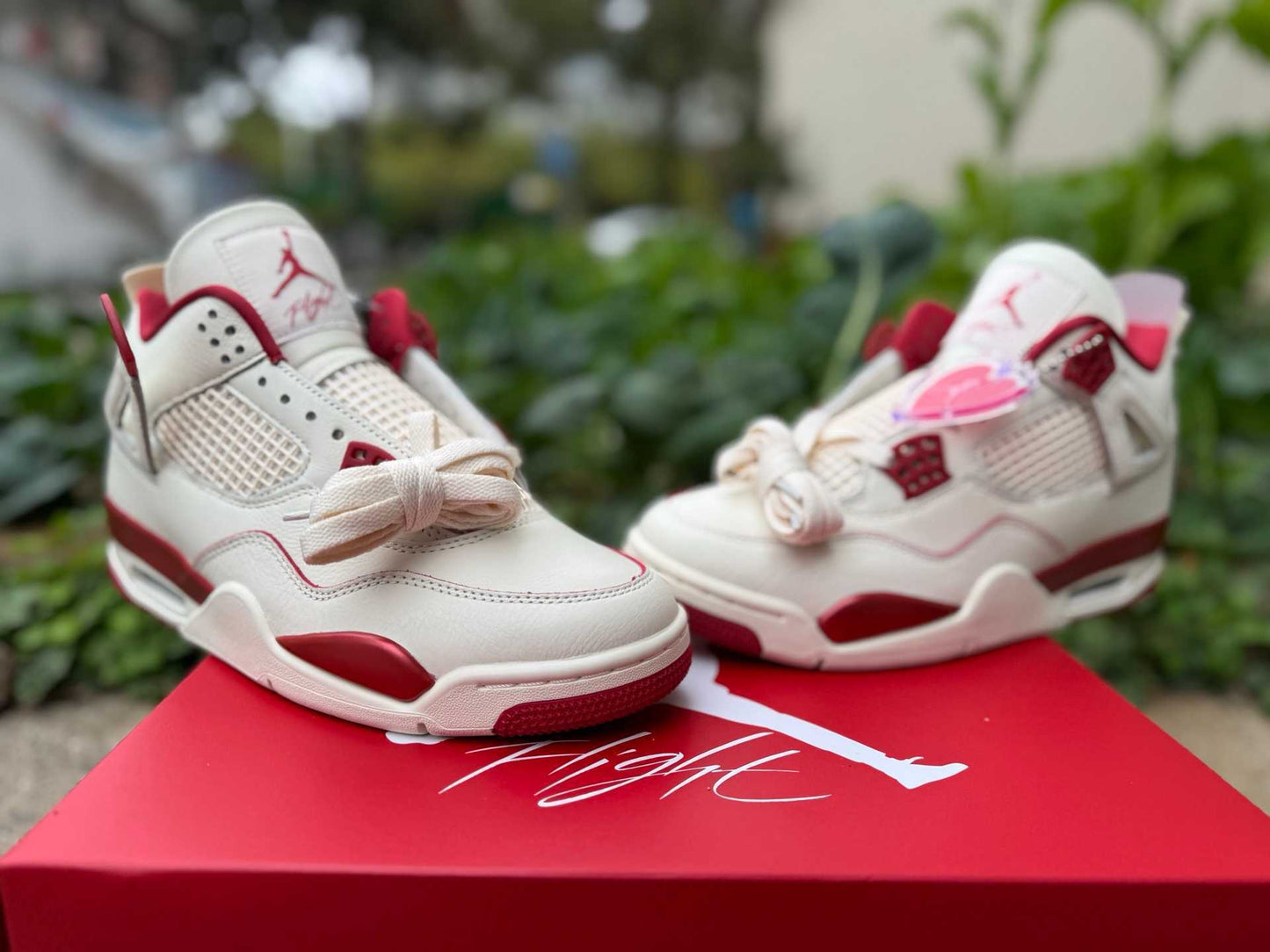 Wmns Air Jordan 4 Retro 'Valentine's Day'