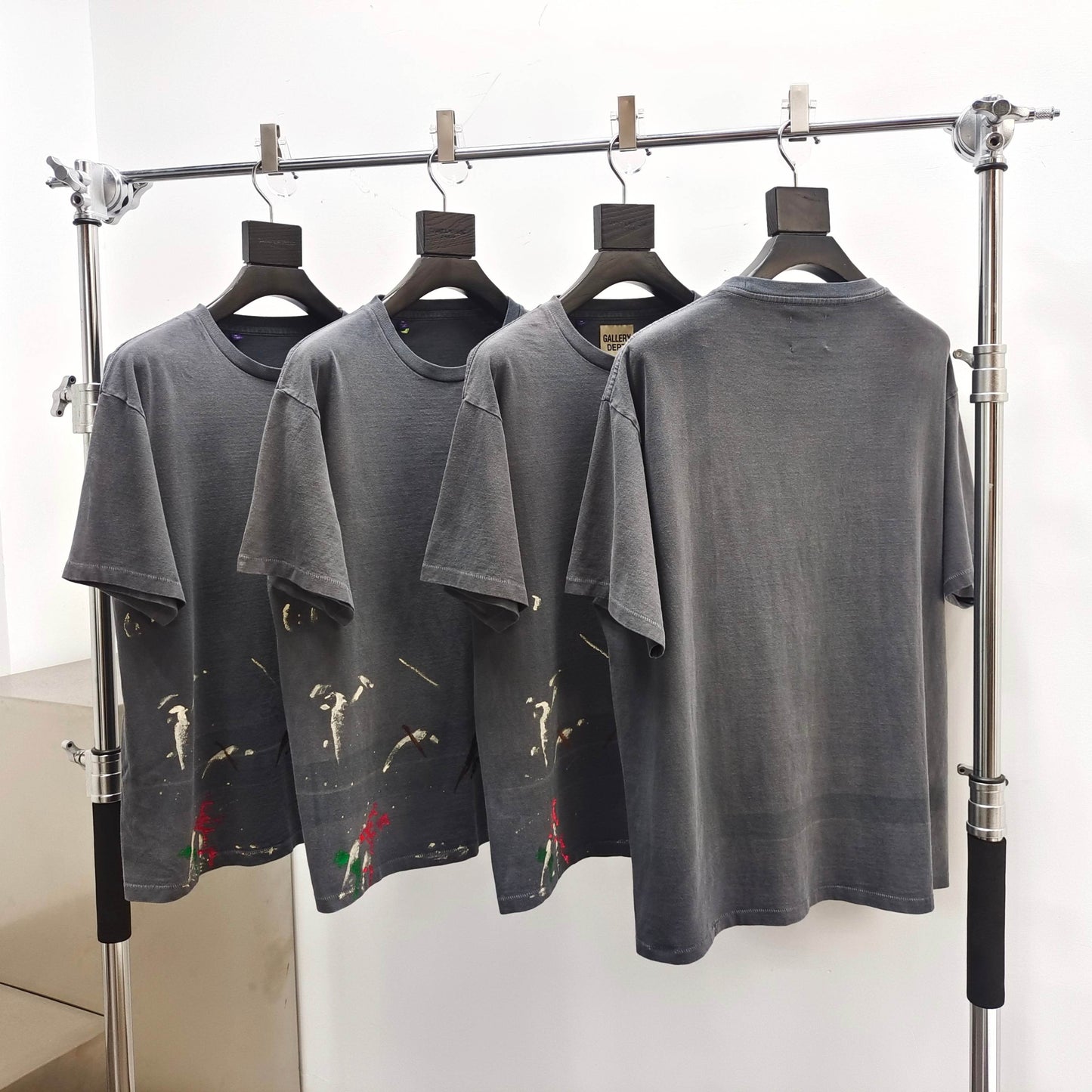 Gallery Dept. French logo Pocket painted tee