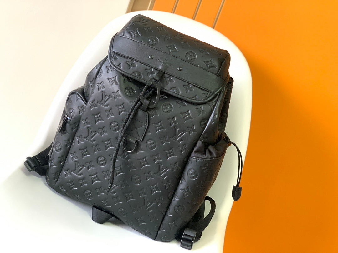 LV Trekking Backpack shadow black M43680