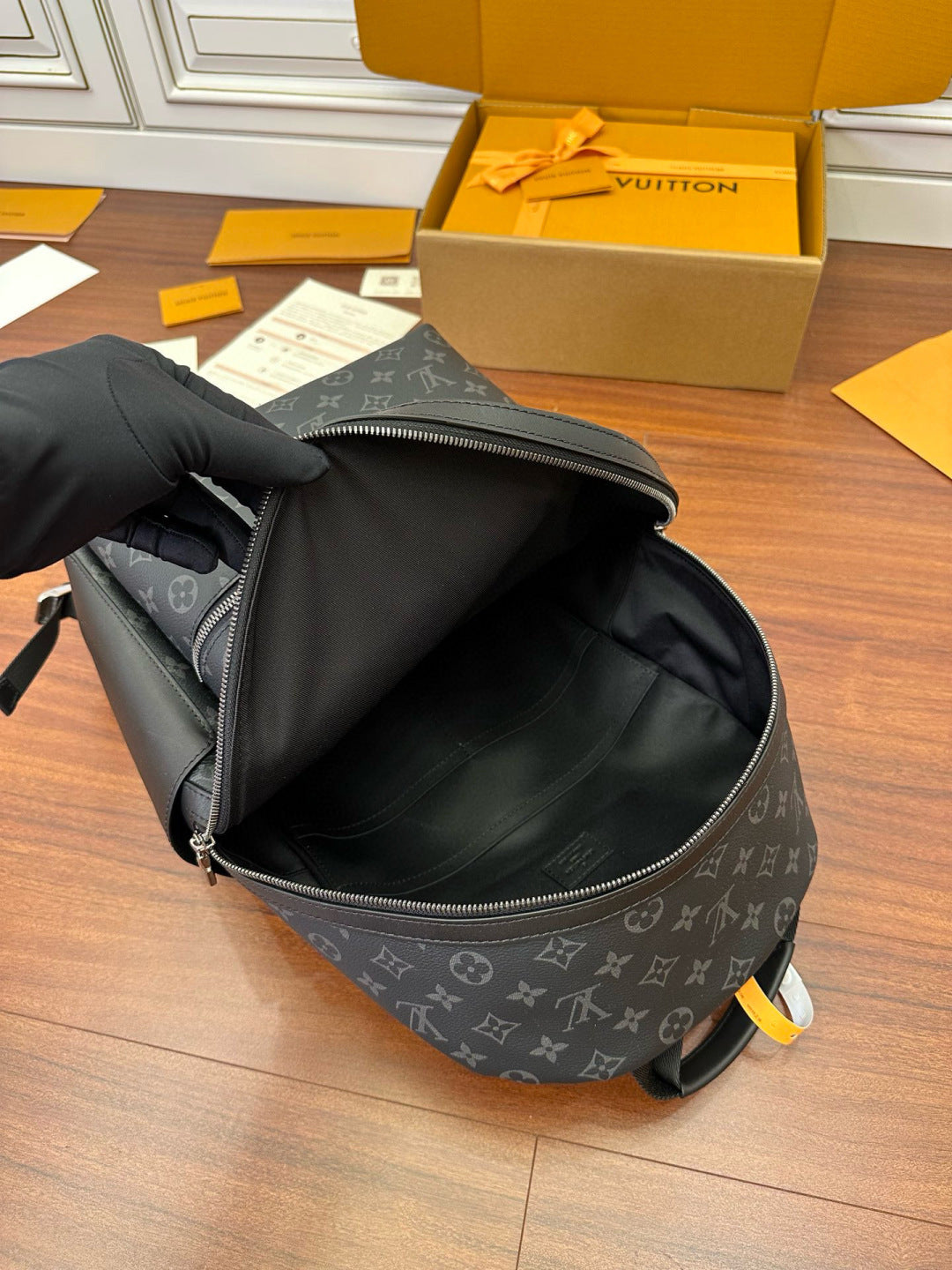 Louis Vuitton Discovery Backpack PM M22558