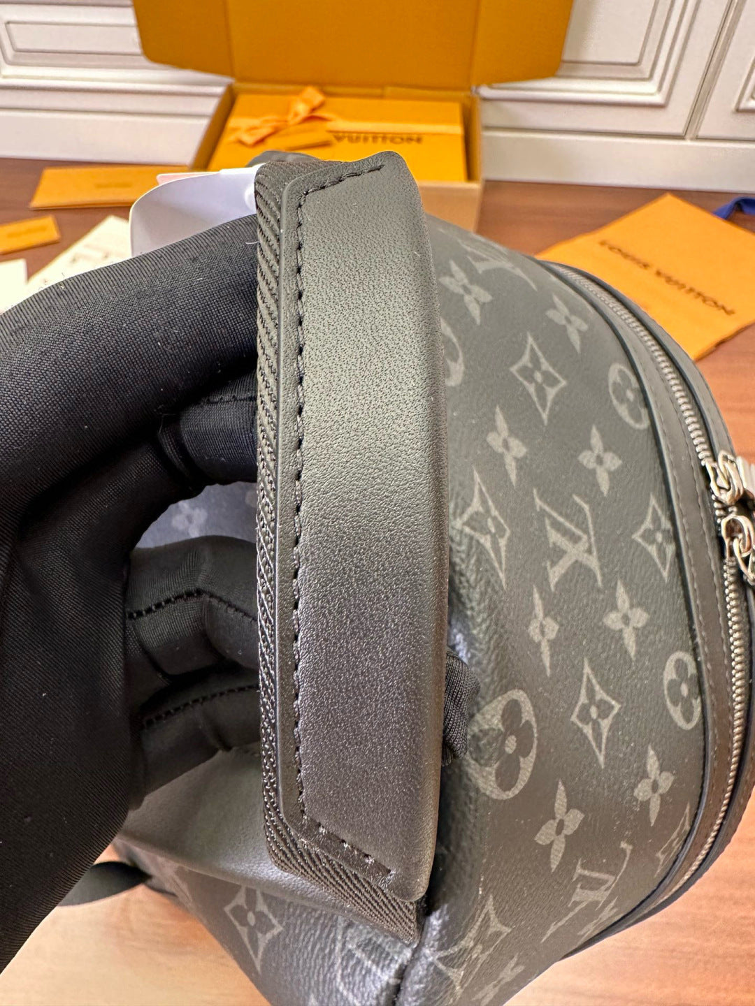 Louis Vuitton Discovery Backpack PM M22558