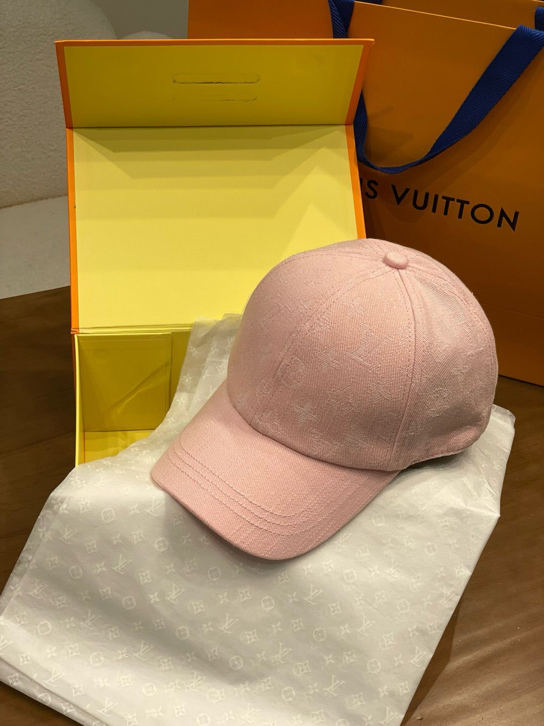 LV Denim cap M7942M