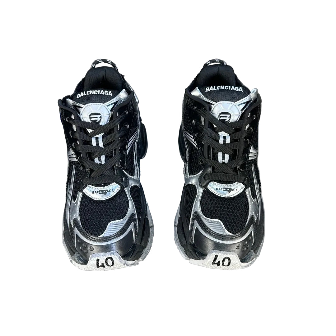 BB Men's Runner Sneaker in Black/silver