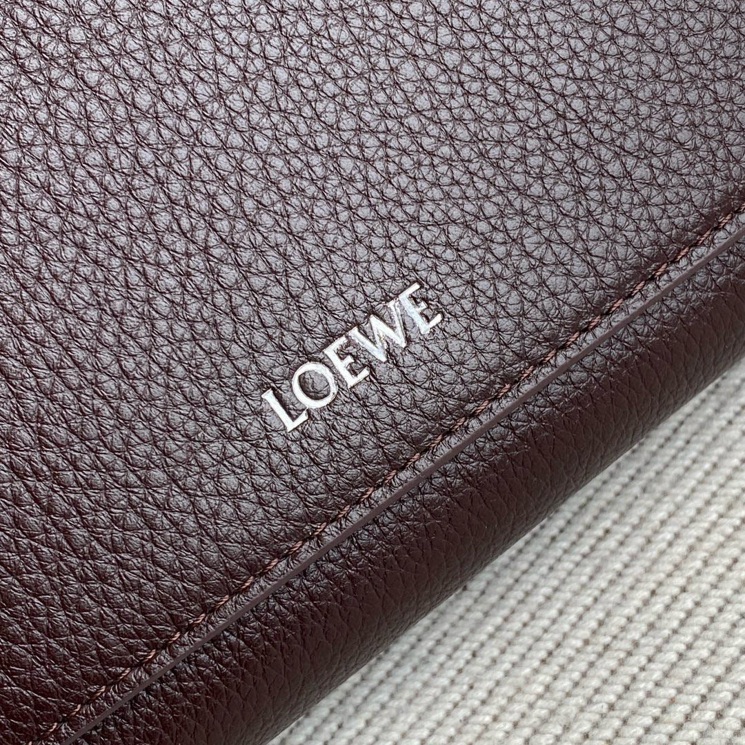 LOEWE Medium Pebble messenger bag