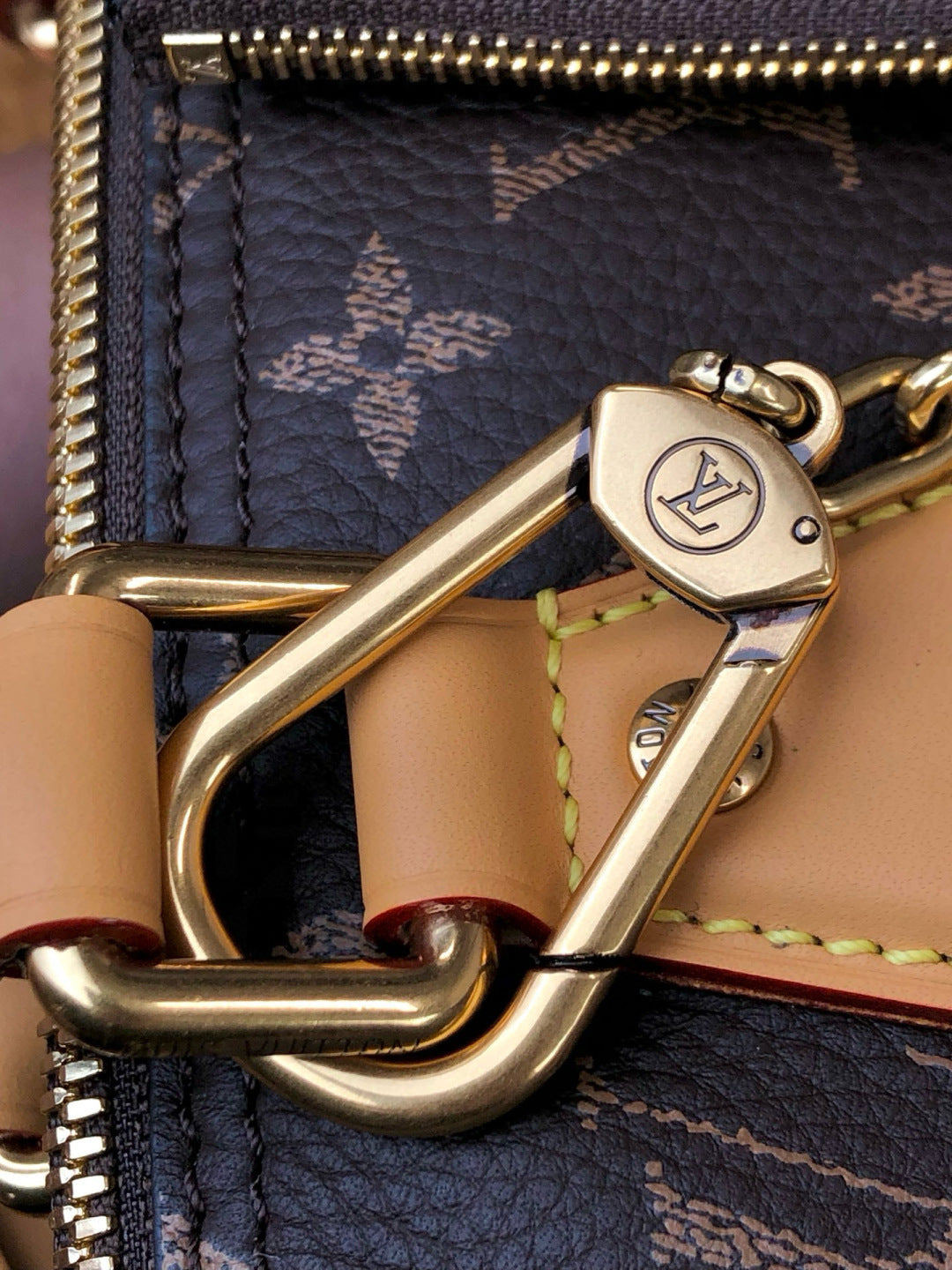 LV Speedy P9 Bandoulière 40 M24422