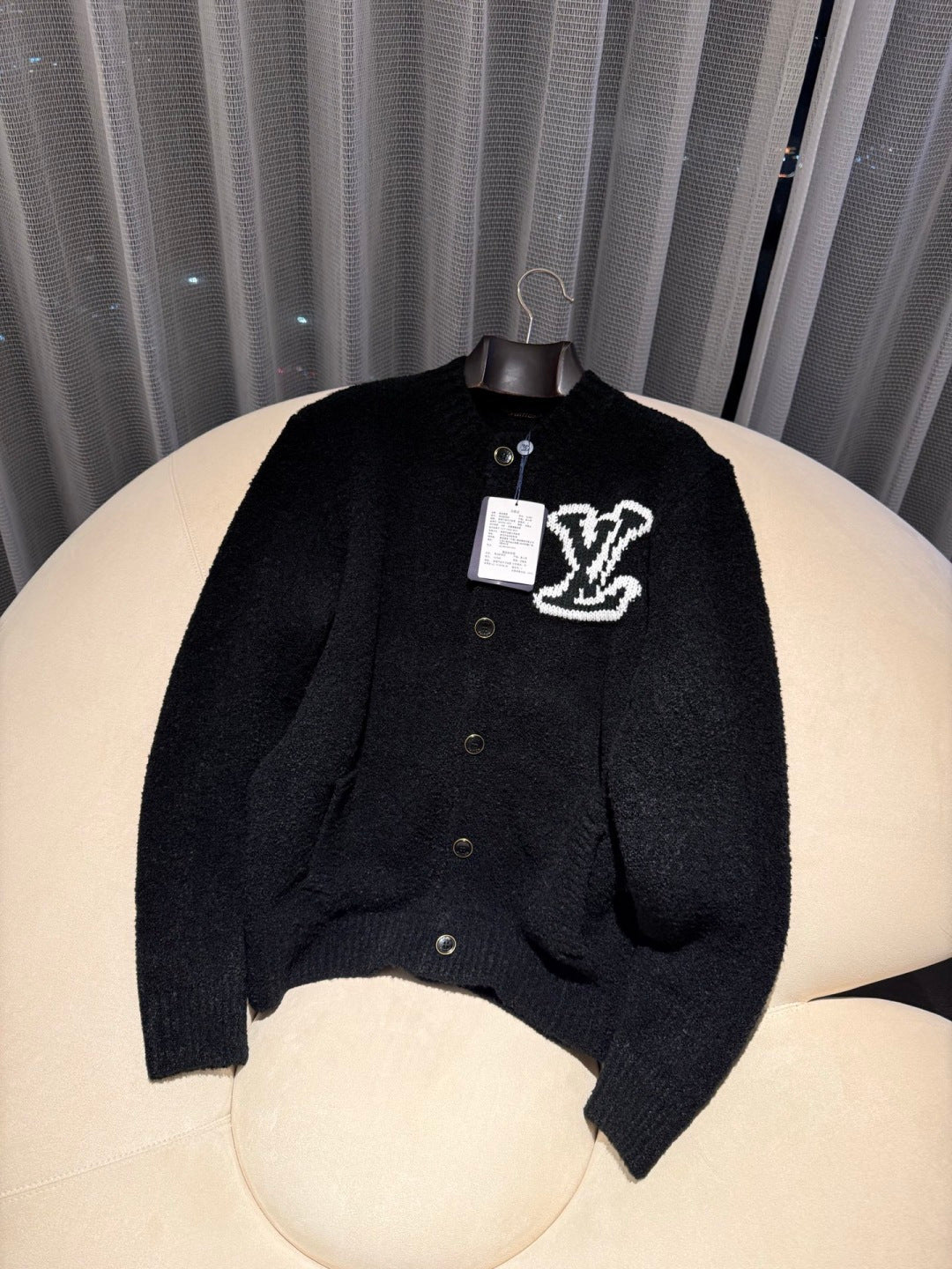 LV Chunky Intarsia Signature Cardigan 1AJBXP