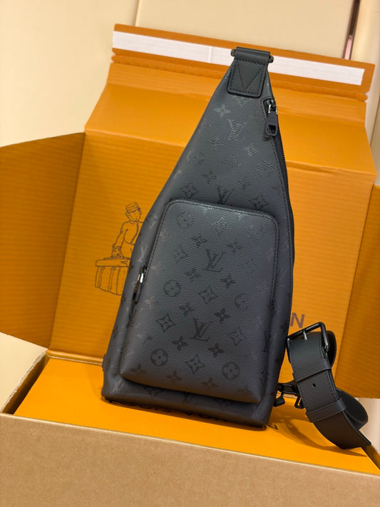 LV dou Slingbag M28399