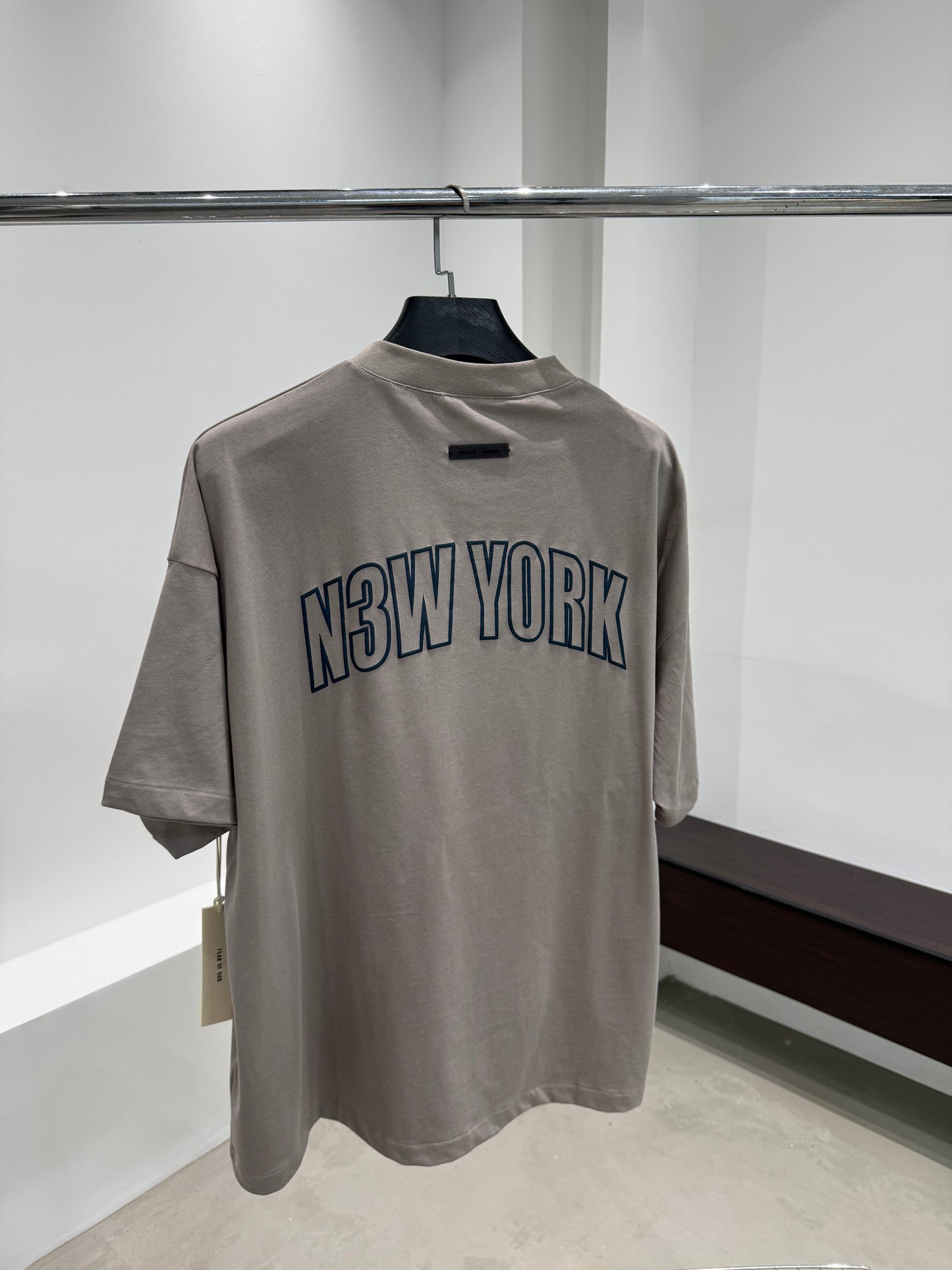 Fear of God Essentials New York 90s Tee 'Smoke Grey'
