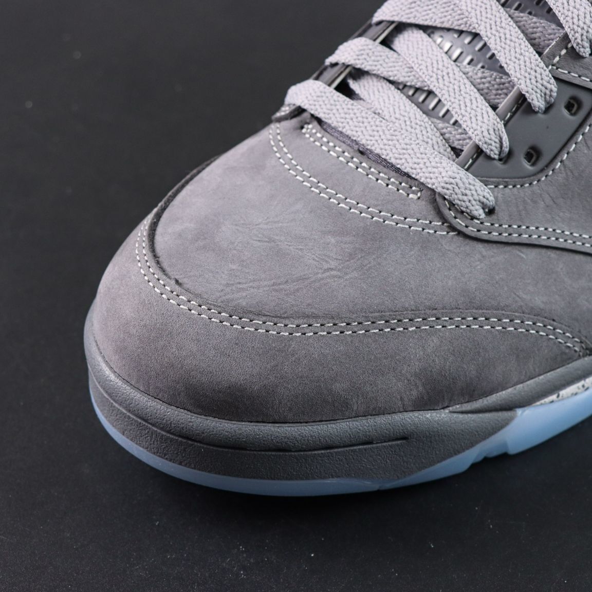 Air Jordan 5 Retro 'Wolf Grey' 2026