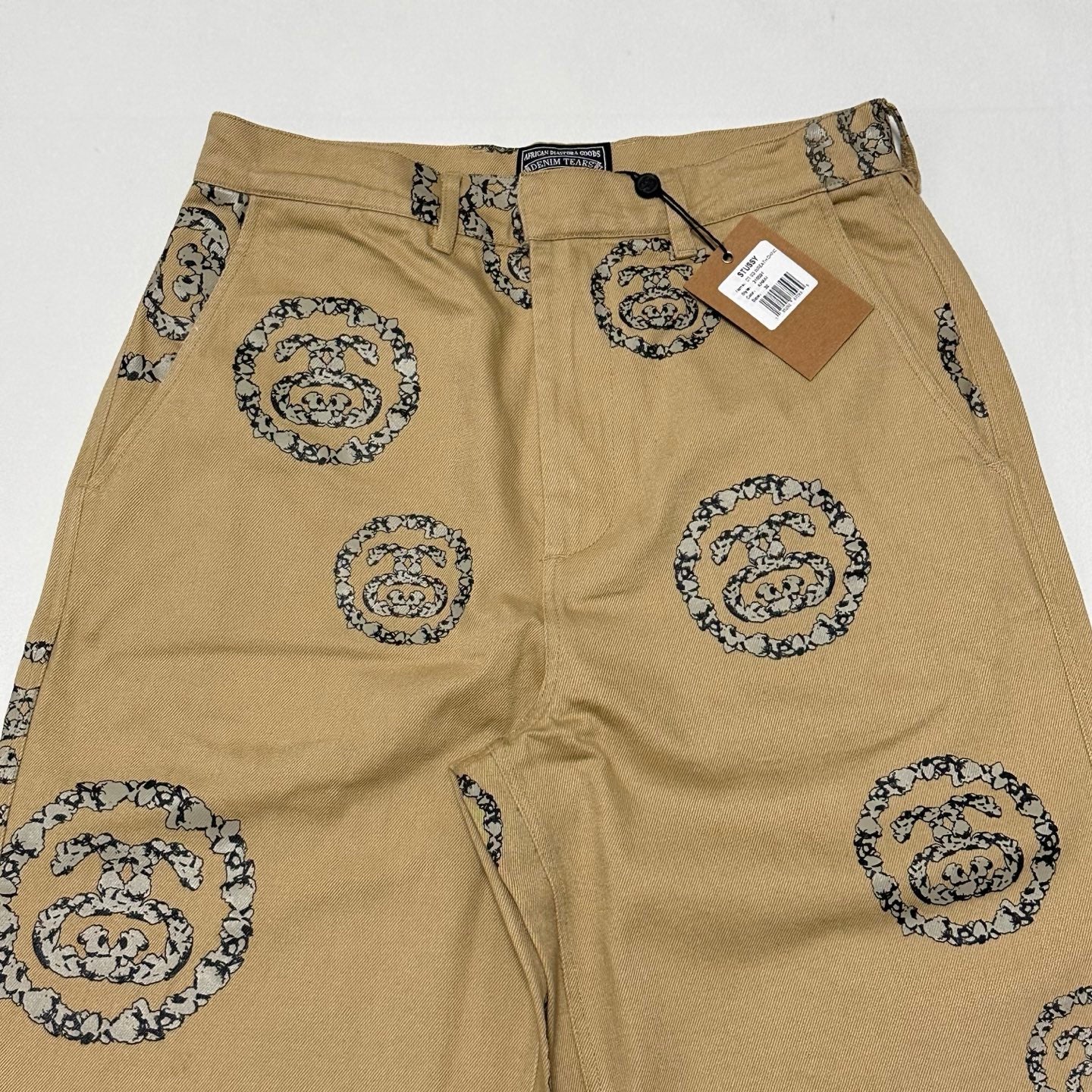STUSSY X DENIM TEARS SS25 SS WREATH CHINO PANTS