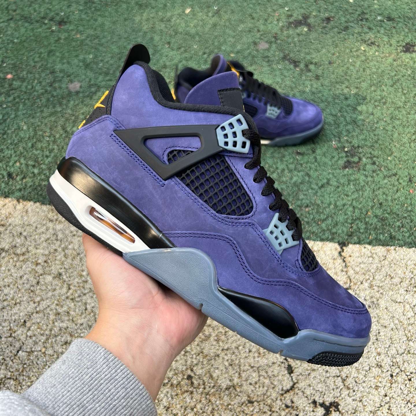 Air Jordan 4 “Lakers