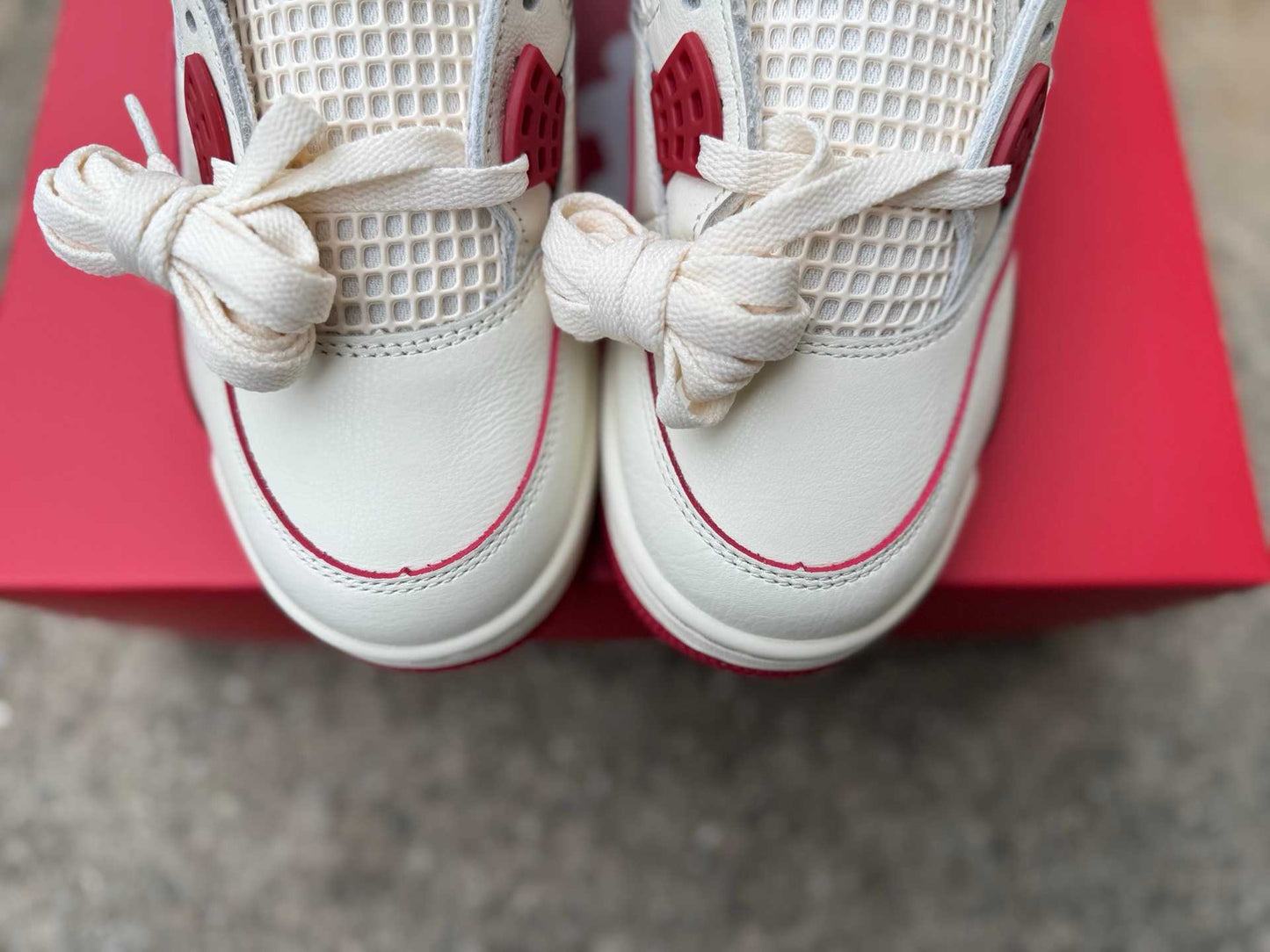 Wmns Air Jordan 4 Retro 'Valentine's Day'