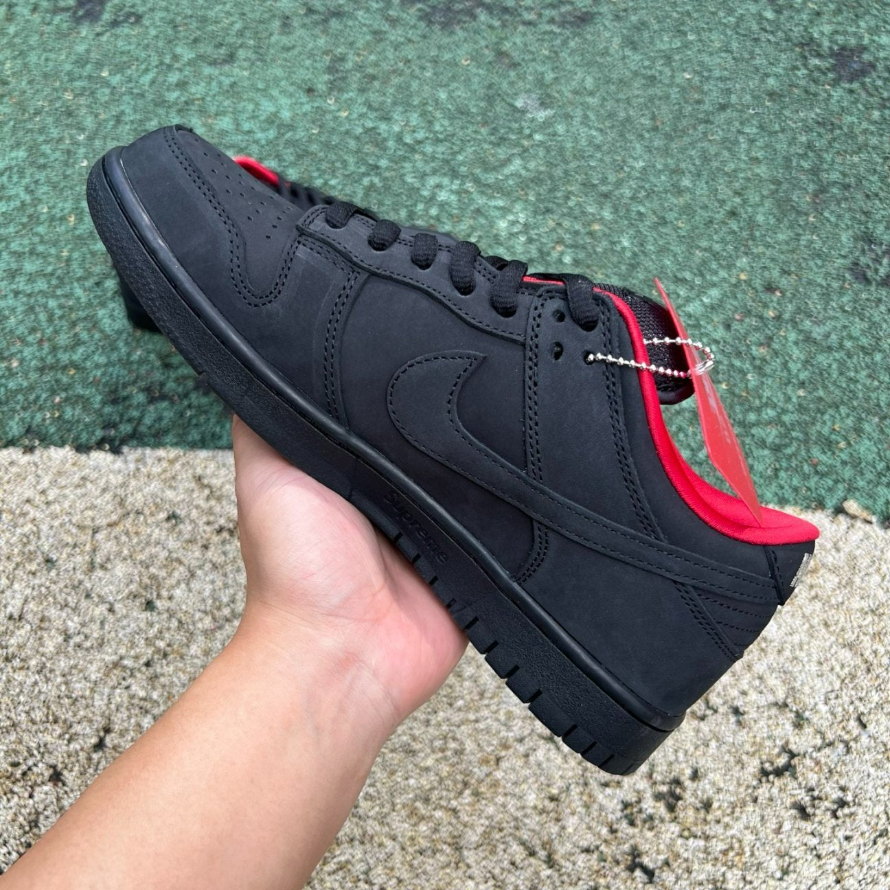 Supreme x Nike Dunk Low SB 'Black'