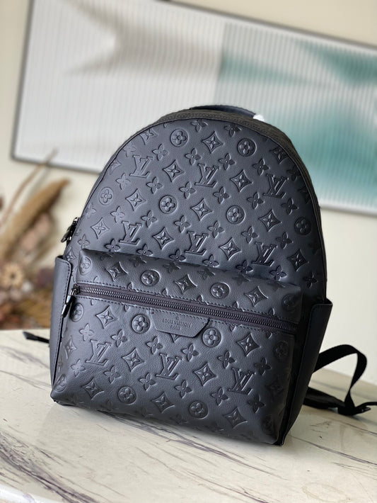 Louis Vuitton Discovery Backpack M46553